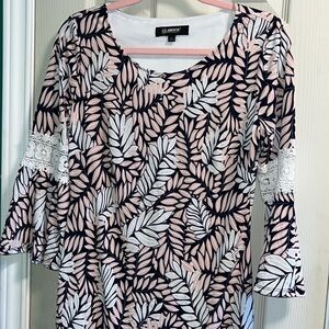 Floral Leaf Patterned Women's Top - Pink and Black